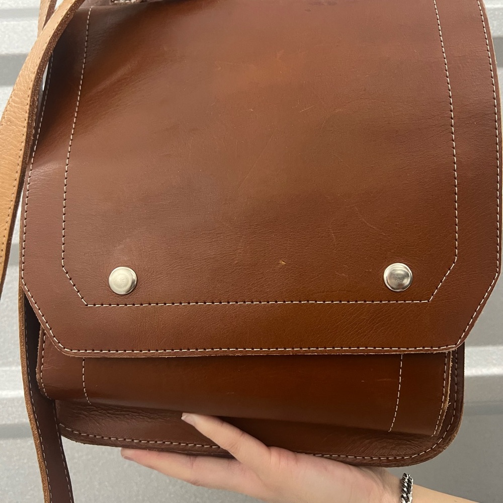 New Classic Brown Leather Men's messenger Bag